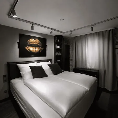 Nox - Digital-check-in & Virtual Reception - Nahe Bretten & Karlsruhe Hotel Wossingen