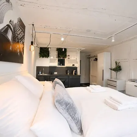 Nox - Digital-check-in & Virtual Reception - Nahe Bretten & Karlsruhe *